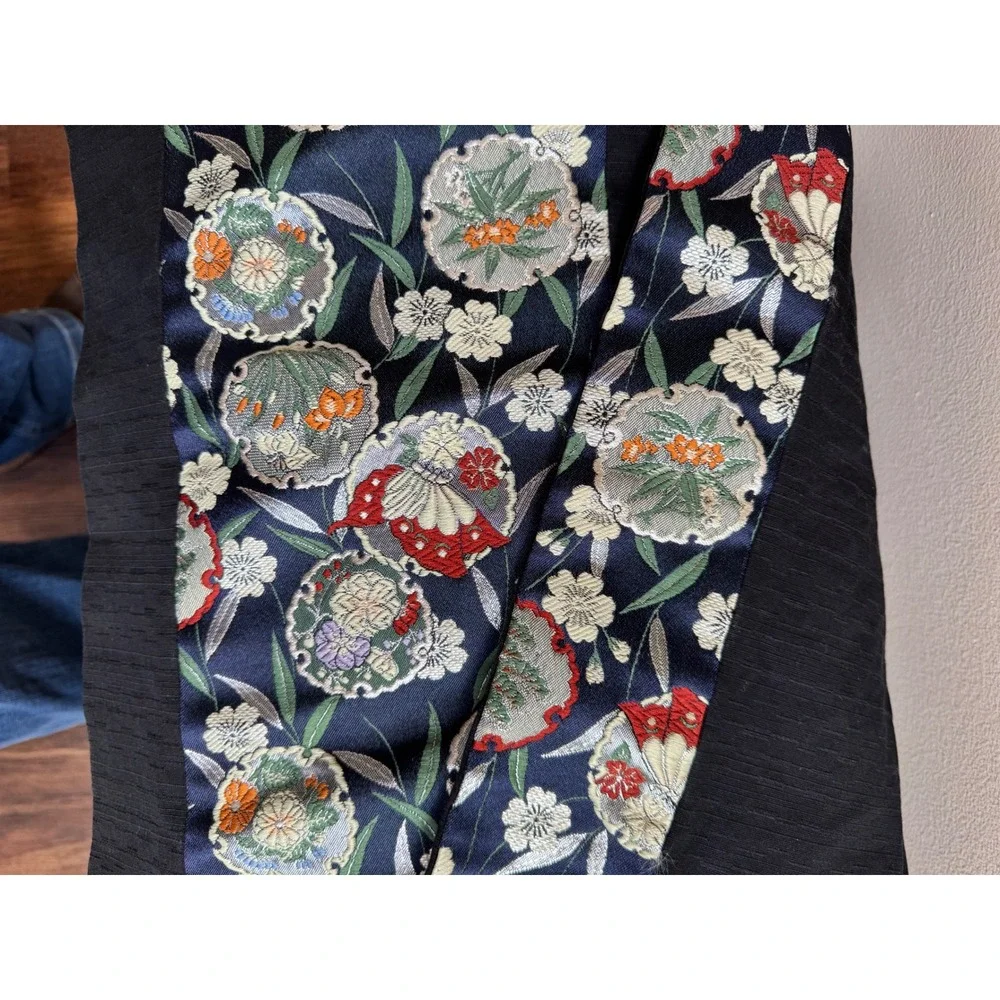 VTG Japanese Kimono Silk Brocade‎ Table Runner Black Navy Butterfly Floral 12x58